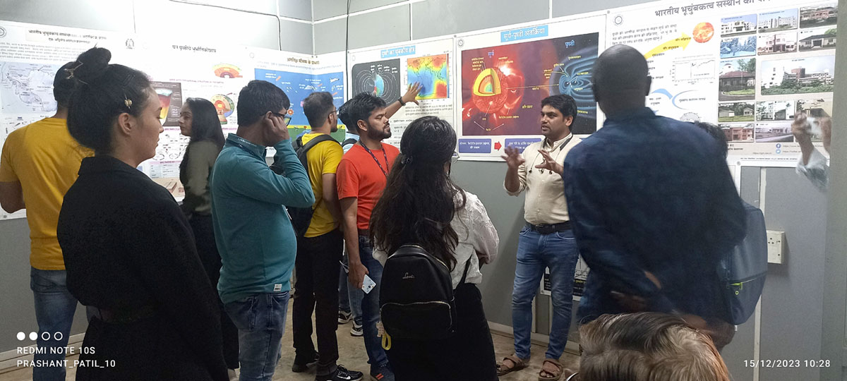The 13th Space and Atmospheric Science PG diploma Course (SAS-13) visited the historic Colaba-Alibag magnetic observatory
